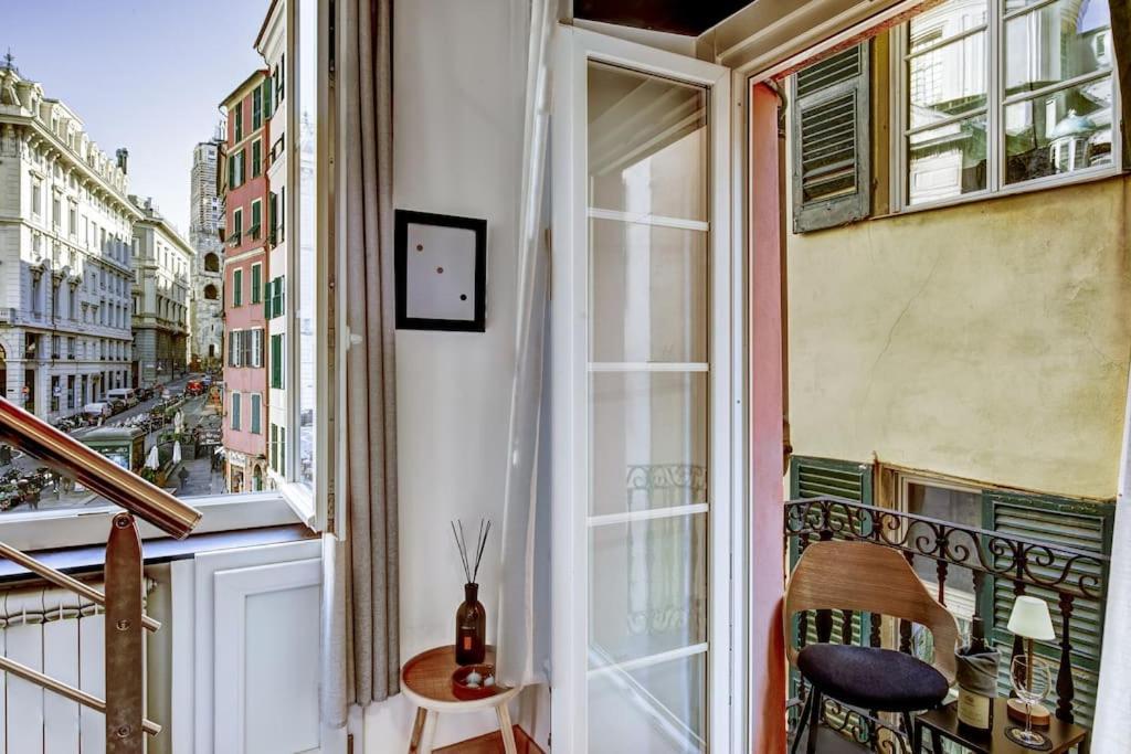 Luminoso Appartamento Nel Cuore Di Genova+Balcone Génova Exterior foto