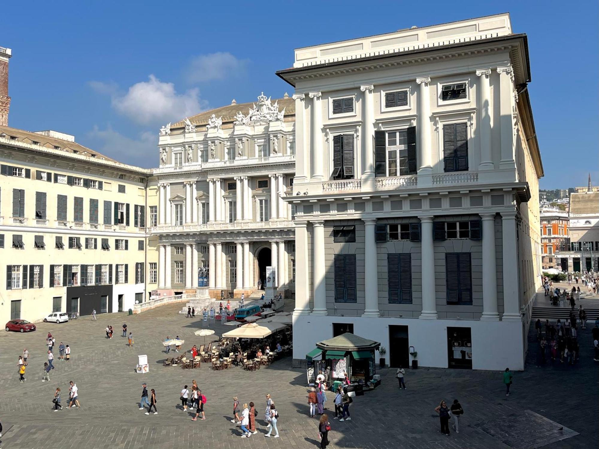 Luminoso Appartamento Nel Cuore Di Genova+Balcone Génova Exterior foto